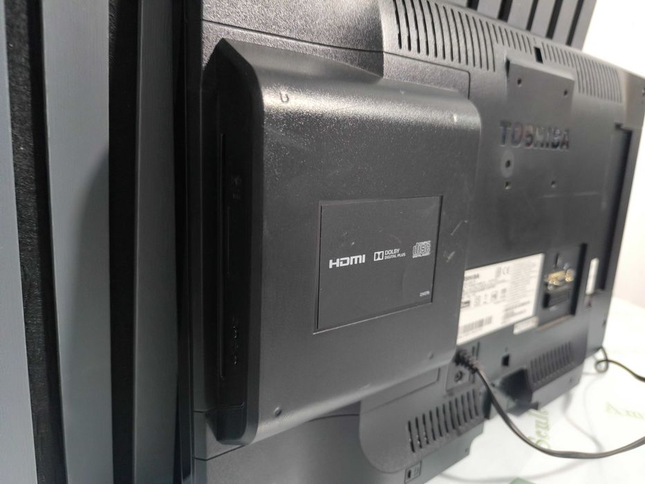 Televizor Toshiba 24D1333G 24 inch LCD TV Full HD HDMI USB