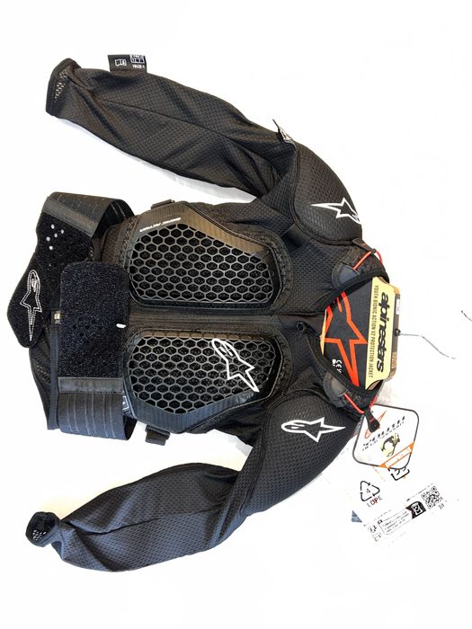 Armura moto alpinestars bionic action V2 produs nou