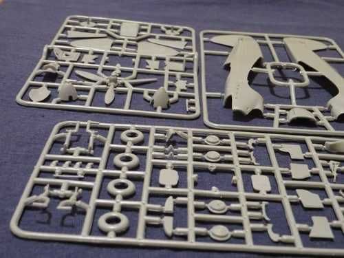 Сборная модель самолета Як-1Б (Моделист, 1/48)