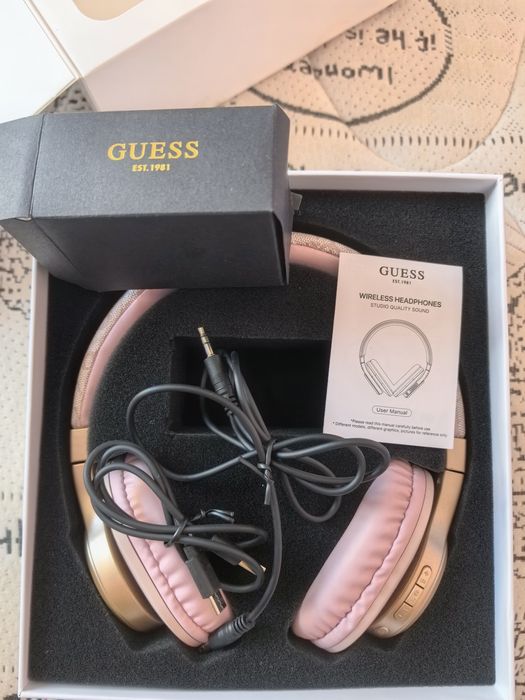Оригинални Слушалки Guess