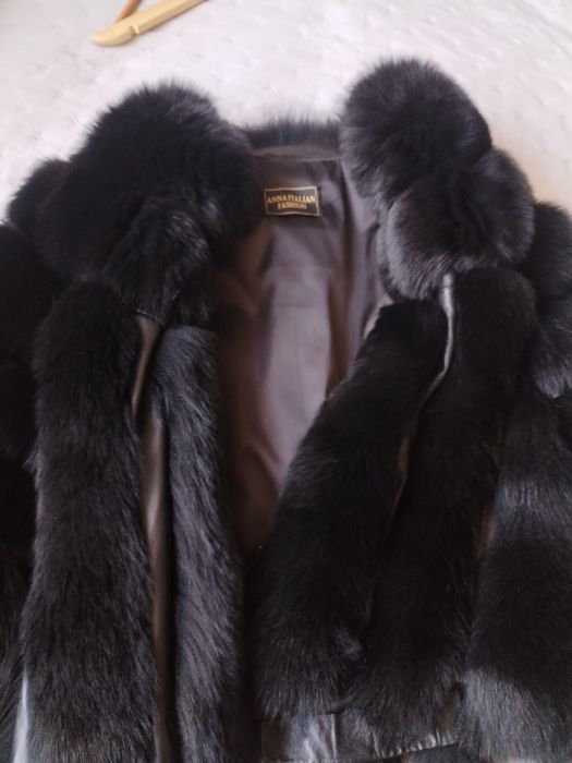 Haina din blana naturala