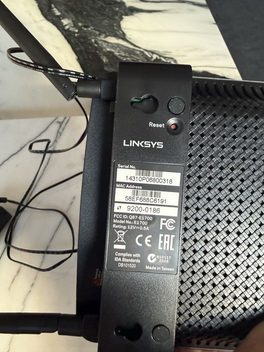 Рутер Linksys E1700