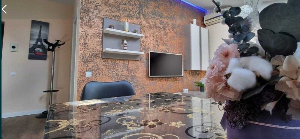 Inchiriez apartament 2 camere semi-decomandat, open space