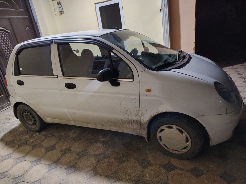 Matiz sotiladi 2009 yil metan gazi bor 2500 dollarga bulishi