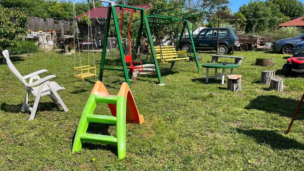 Нощувки в къща за гости "Кристофър" с. Българево.