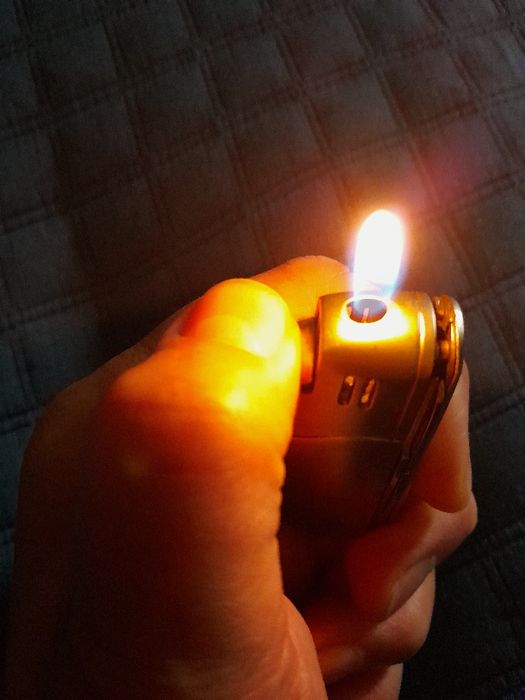 Brichete din  metal, de colectie sau pt. folosit