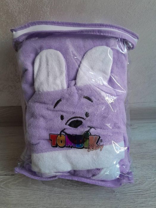 Халат за 4-5 годишно и меченце подарък