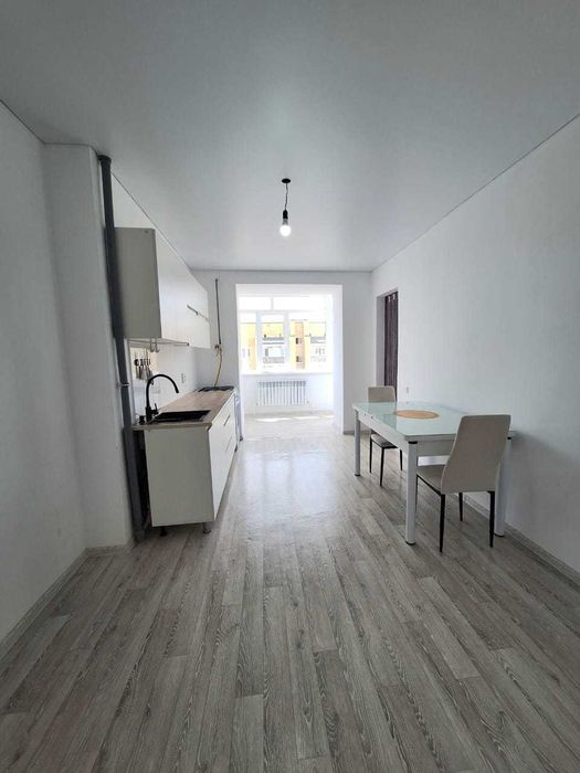 Продаётся 2 комн. квартира, район Детская больница.