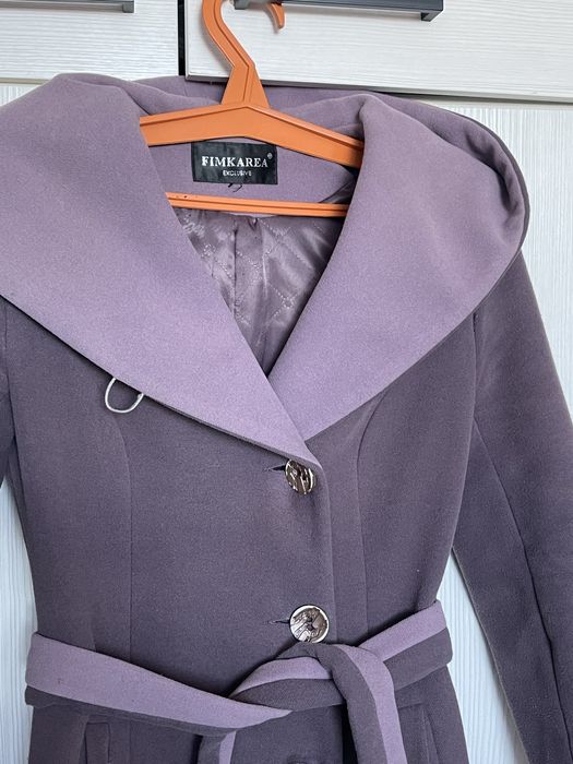 Продается пальто демисезонное