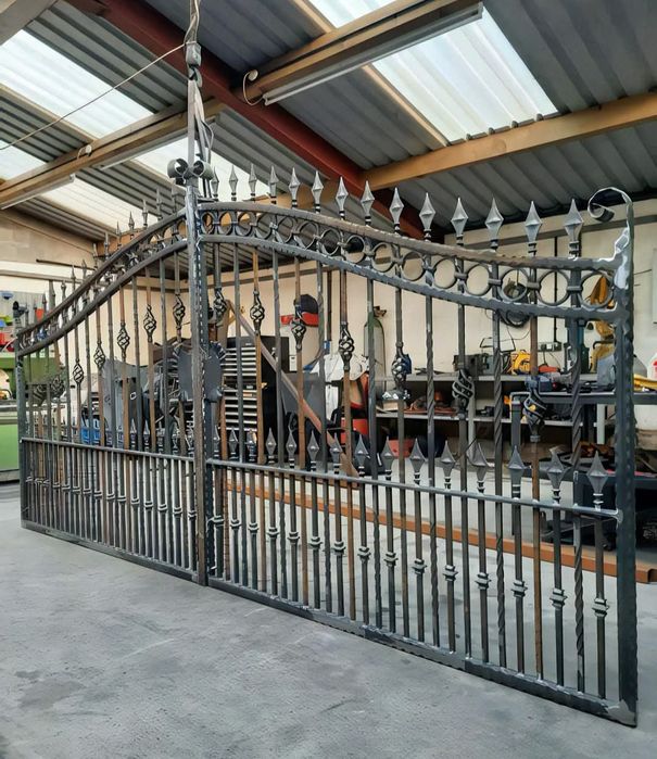 Vand gard din fier forjat si tabla modelata la CNCrCNC