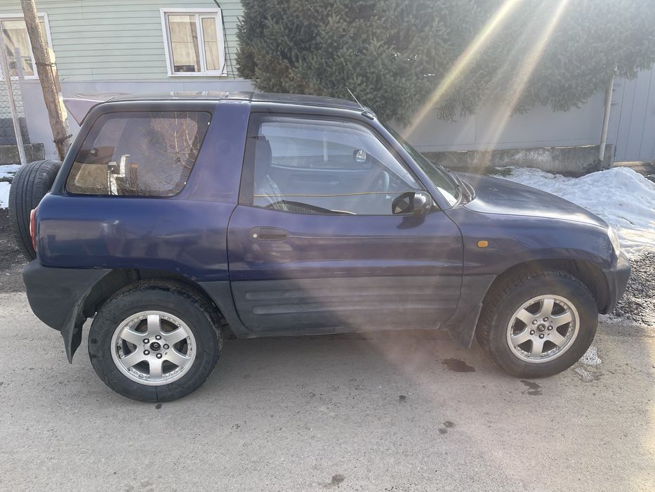 Toyota rav4 продам