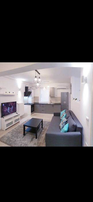 Inchiriez Garsoniera tip Studio Brașov