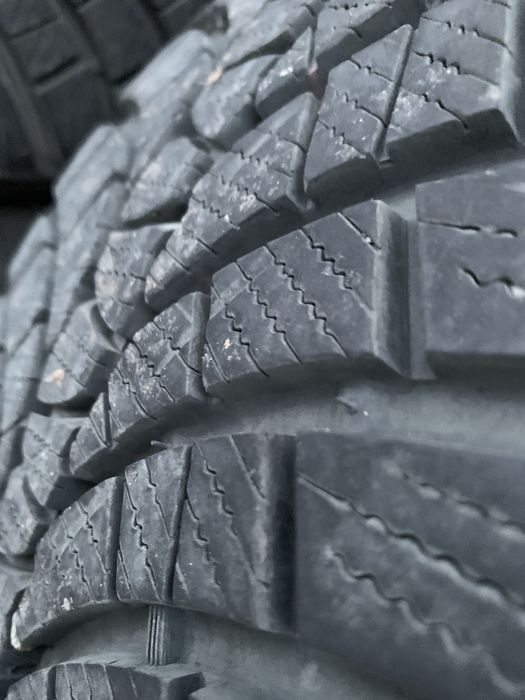 Зимни гуми  KUMHO 255/45/18