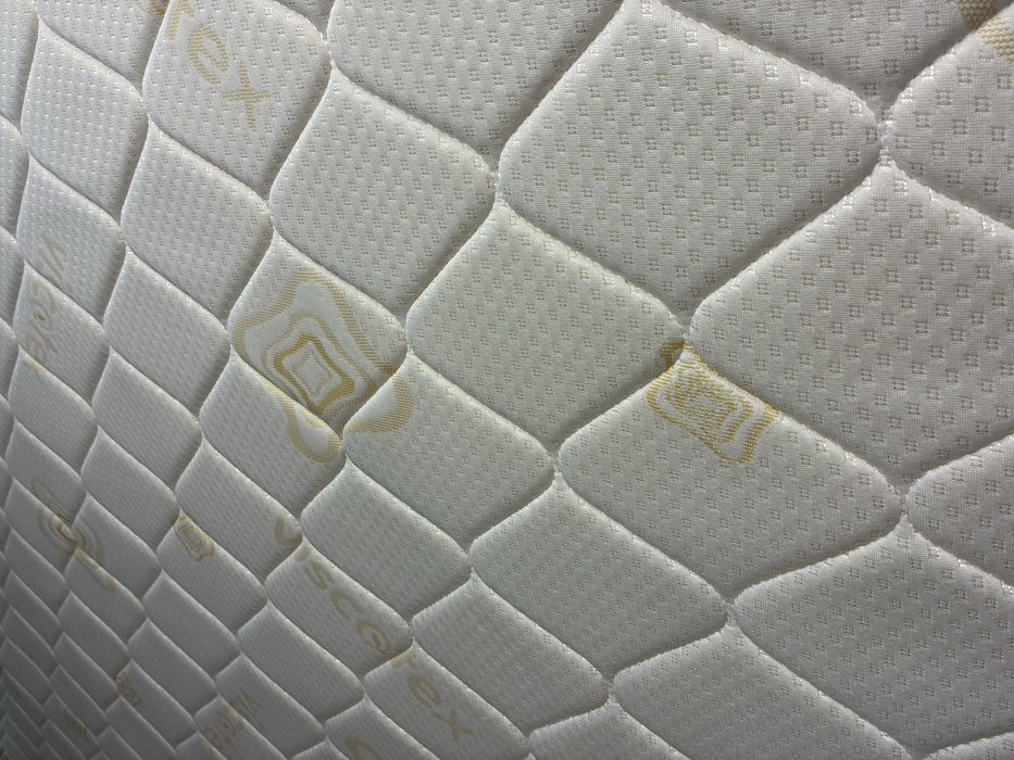 Vand saltea noua pat cu dimensiuni 160x200 cm