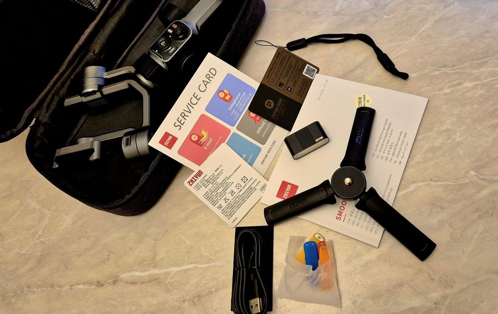 Stabilizator pentru telefoane mobile Zhiyun-Tech Smooth 5 Combo