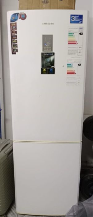 Продам холодильник