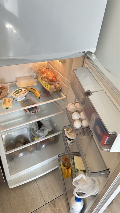 Холодильник в хорошем состоянии