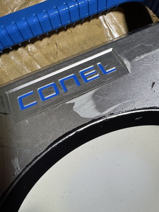 Proiector Conel 4000 lumeni