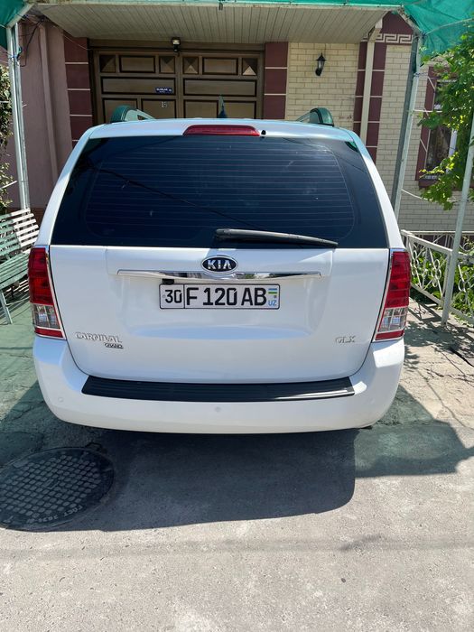 Kia Carnival 2.9 Automat 2008