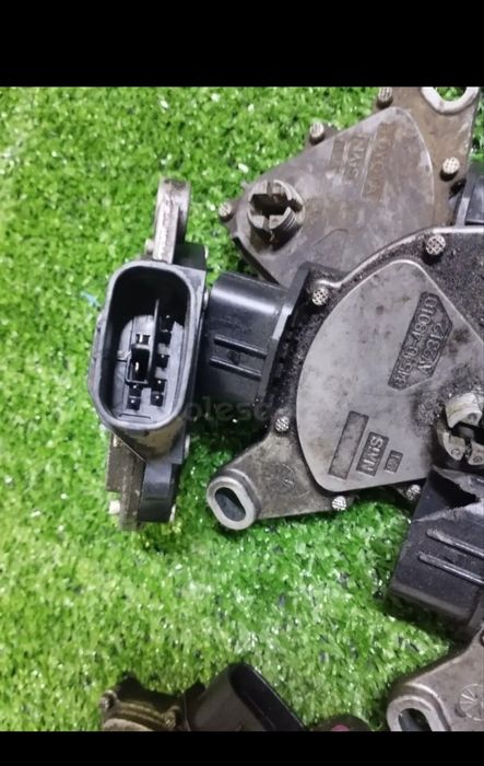 Датчик положения АКПП Toyota