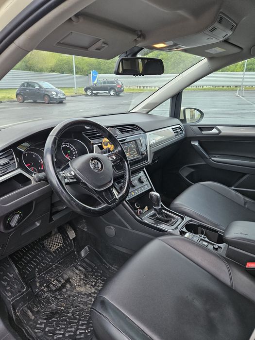 VOLKSWAGEN Touran 2017 — imagine 4