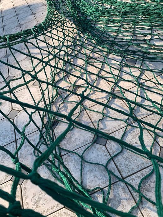 Futbol maydonlari va sport zallar uchun himoya setkalar