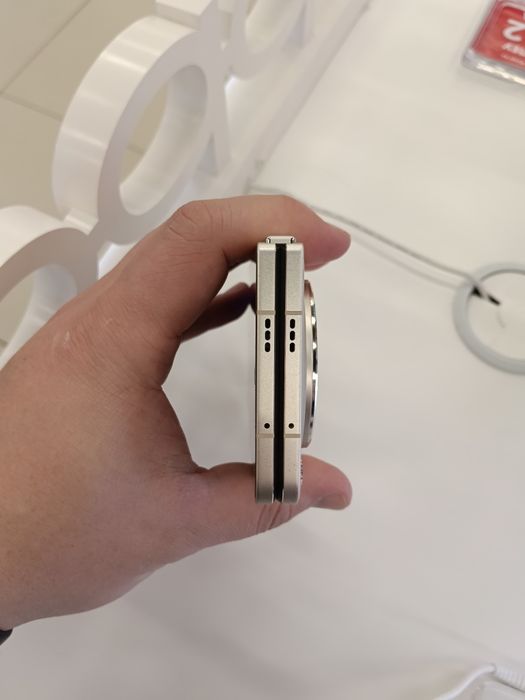 Продам Смартфон книжка складной Oppo Find N3(12/512) Gold с  AI