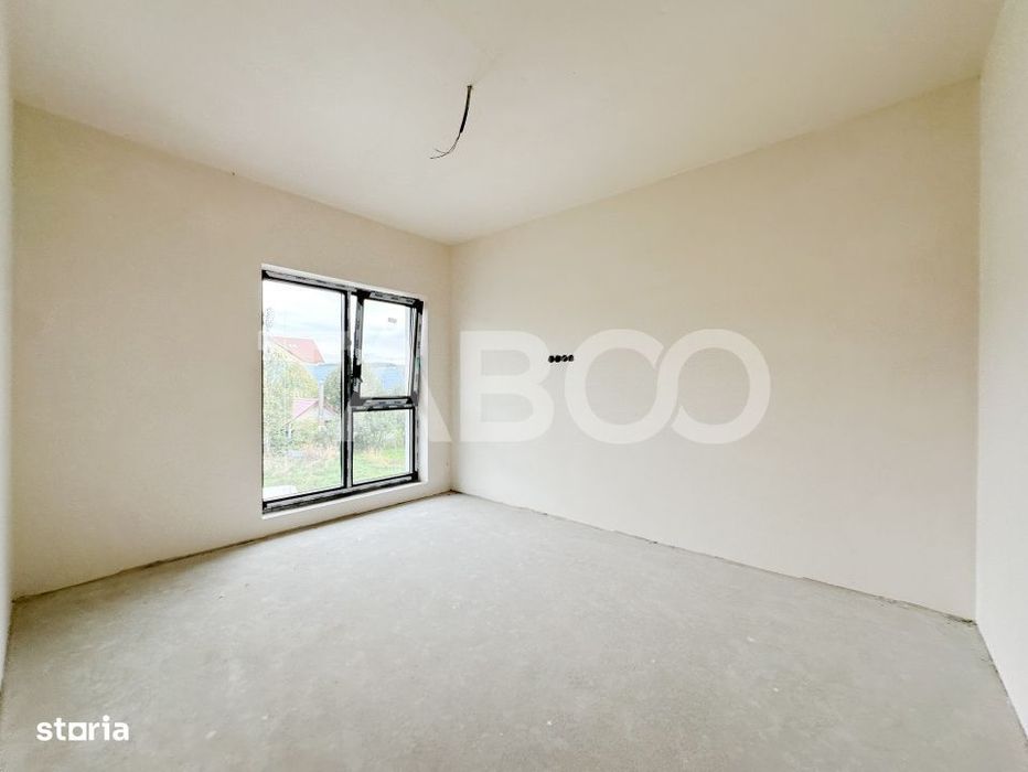Casa de vanzare cu 4 camere in Floresti zona Muzeul Apei tip duplex