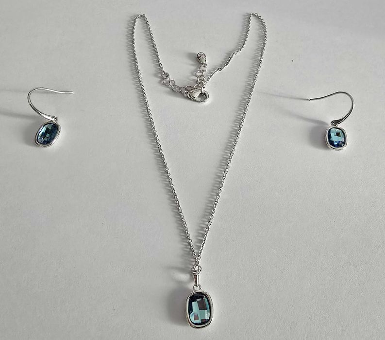 Bijuterii  din chilimbar și cristale Swarovski și altele