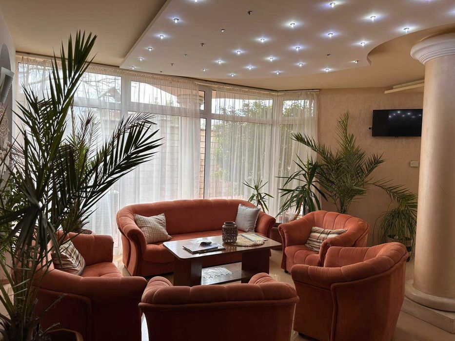 Продава се Хотел в Балчик - 2000 кв.м за 230 €/кв.м - Снимка #12