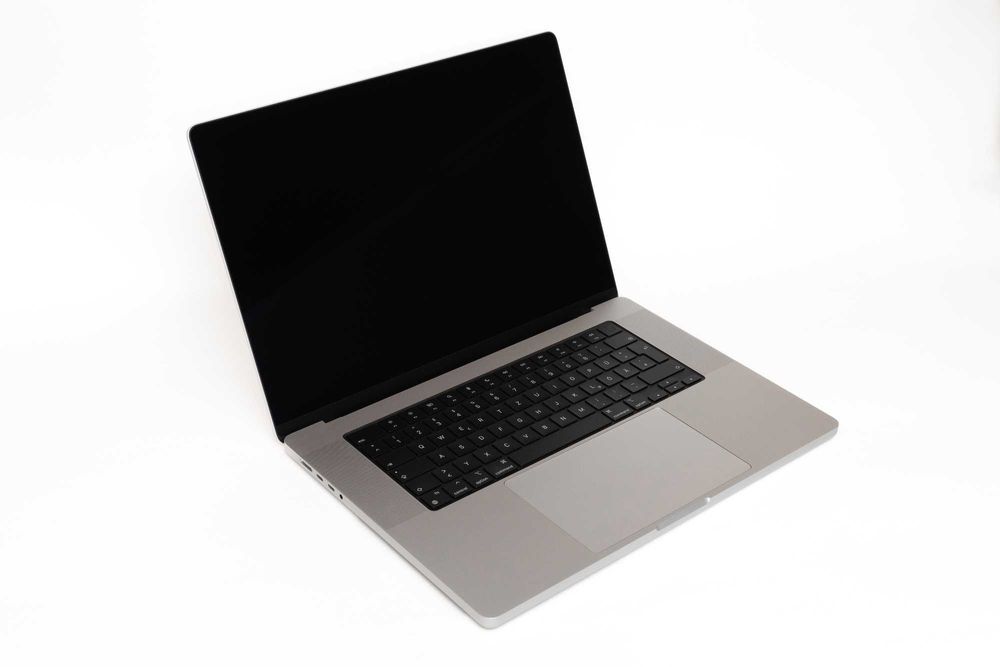 Apple MacBook Pro 16" - M3 Max / 48GB RAM / 1TB - Гаранция