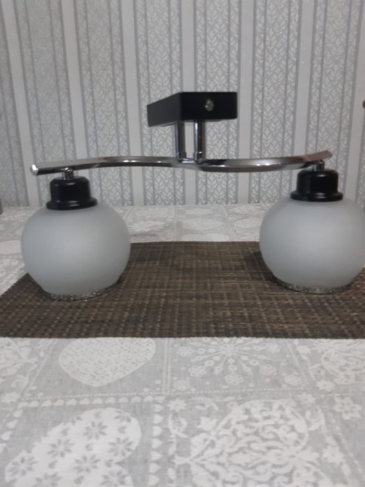 Продам светильник потолочный