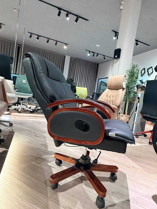 Кресло для офиса и дома -  LUXURY