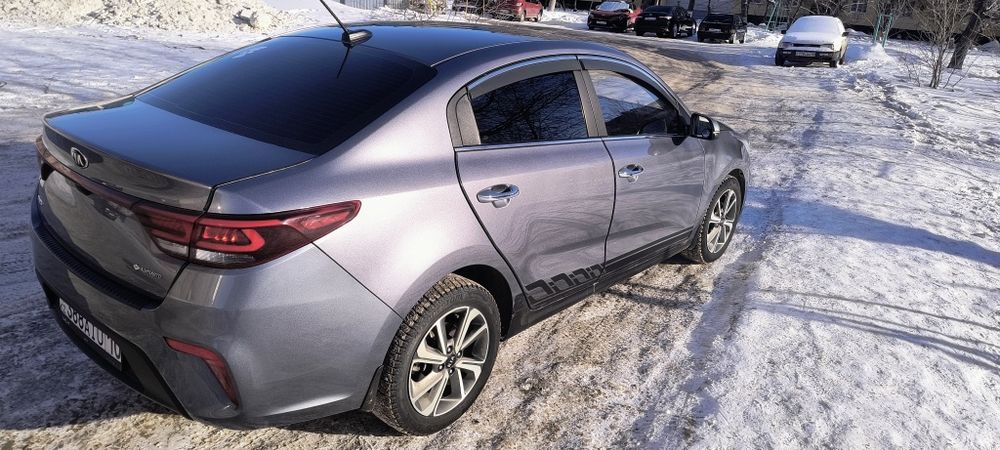 Продам Киа Рио премиум 2020года