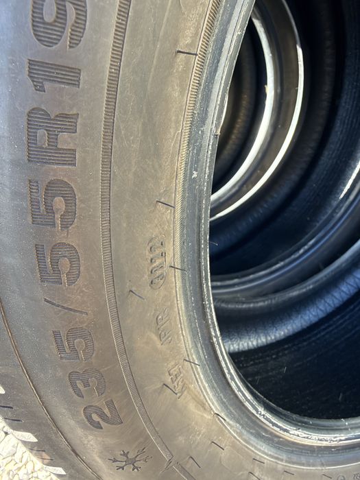 235/55 R17 4 бр зимни гуми