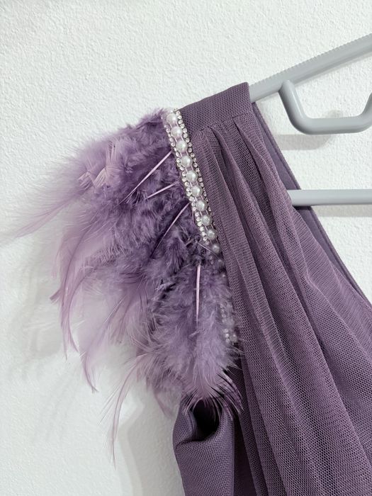 Rochie eleganta cu pene