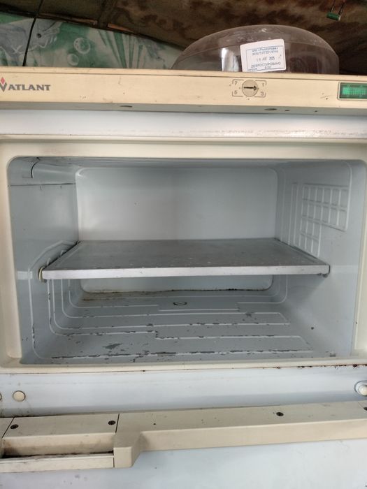 Продам холодильник Атлант