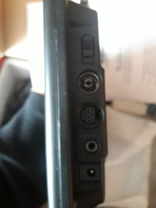 Телевизорче за кола TLCD-710