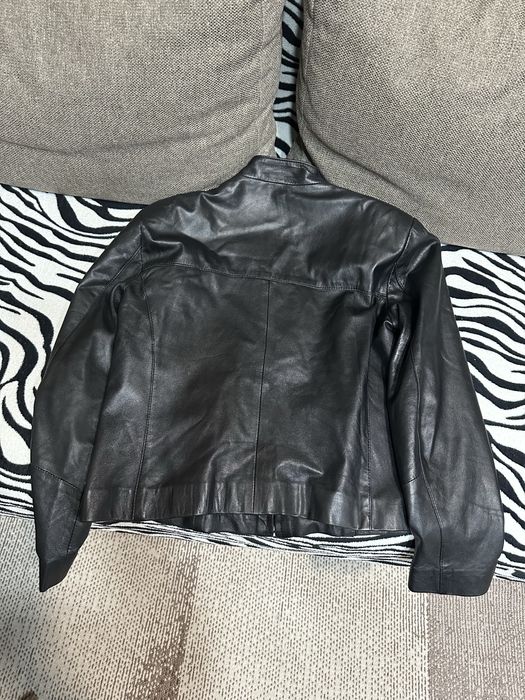 Кожени якета -цена 150лв.Зимното е 4 хл-цена 250 лв.