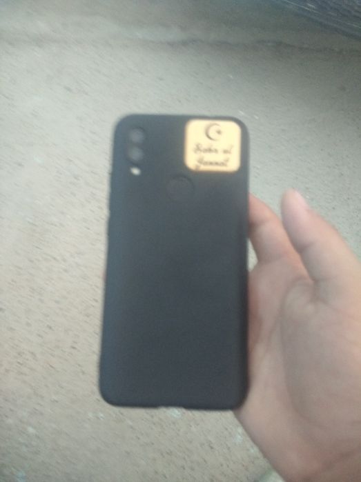 Redmi 7 sotiladi narxini kelishamiz 16