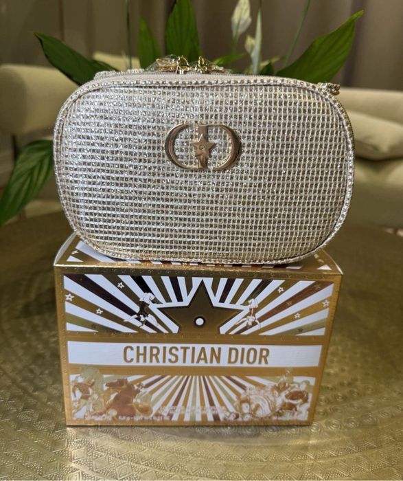 Две златни чанти Dior