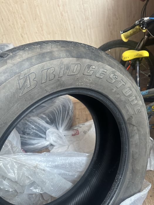 Продается летни шини BRIDGESTONE размер 265/60/18R