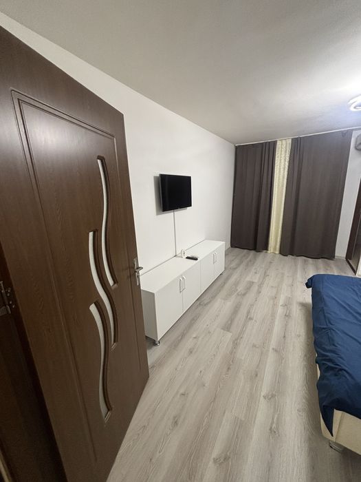 Inchiriez Garsoniera  Regim hotelier brazda