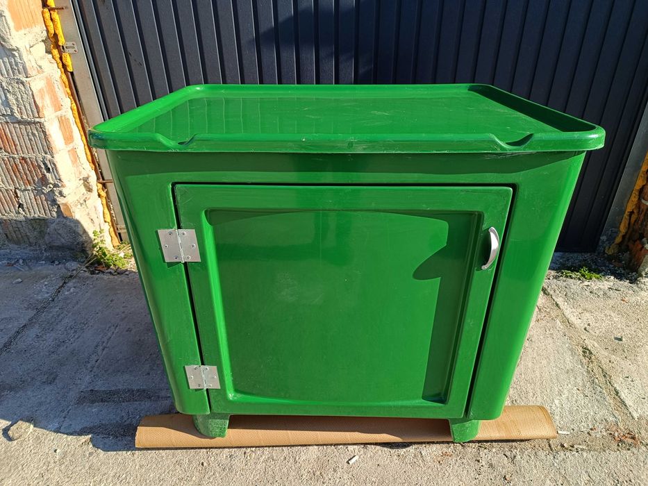 Taraba din fibra de sticla pentru comert in piete, targuri