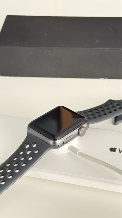 Apple watch series 3 limited nike edition