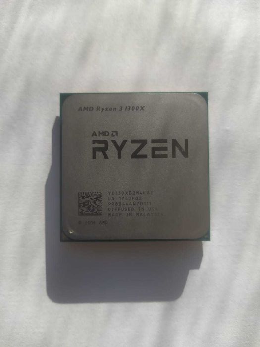 Продам процессор Ryzen 3 1300x am4