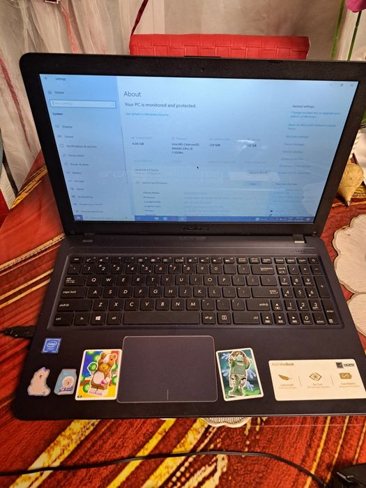 Vand leptop asus !