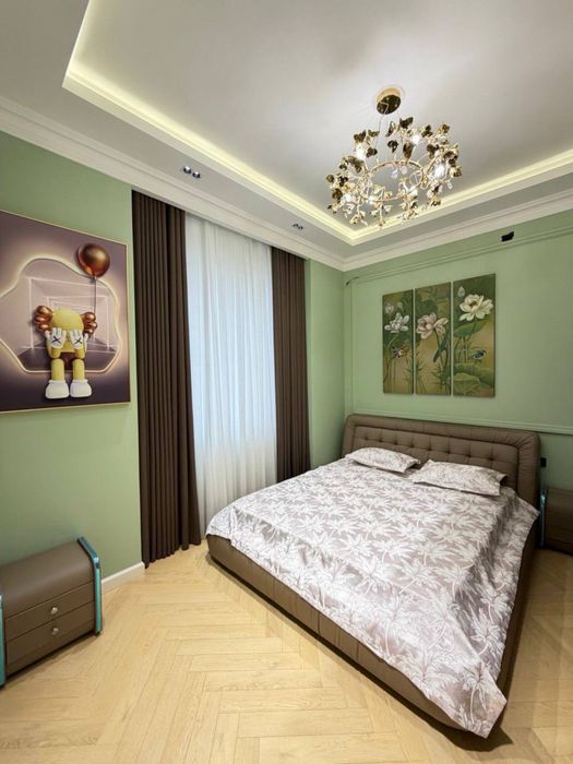 3 қаватли угловой енги евро ховли  сотилади