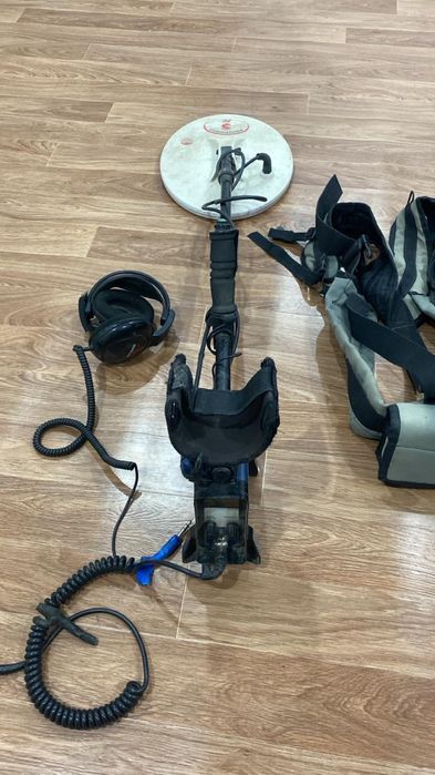 Продам металоискатель minelab GPX 5000