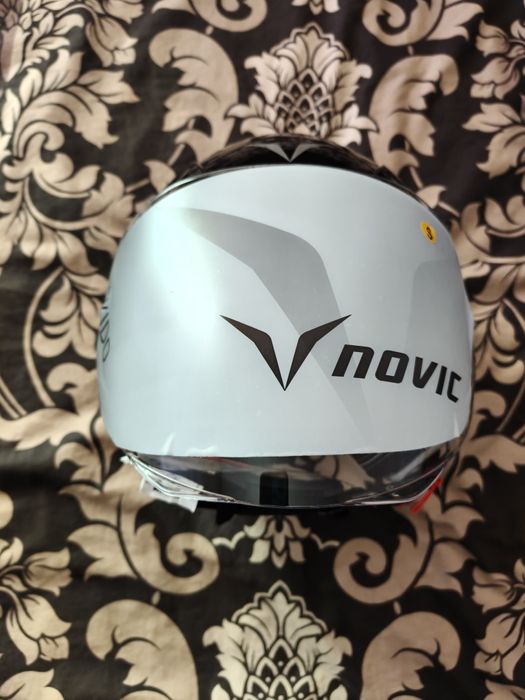 Каска за мотор/скутер Novic Skidd - Gloss Black